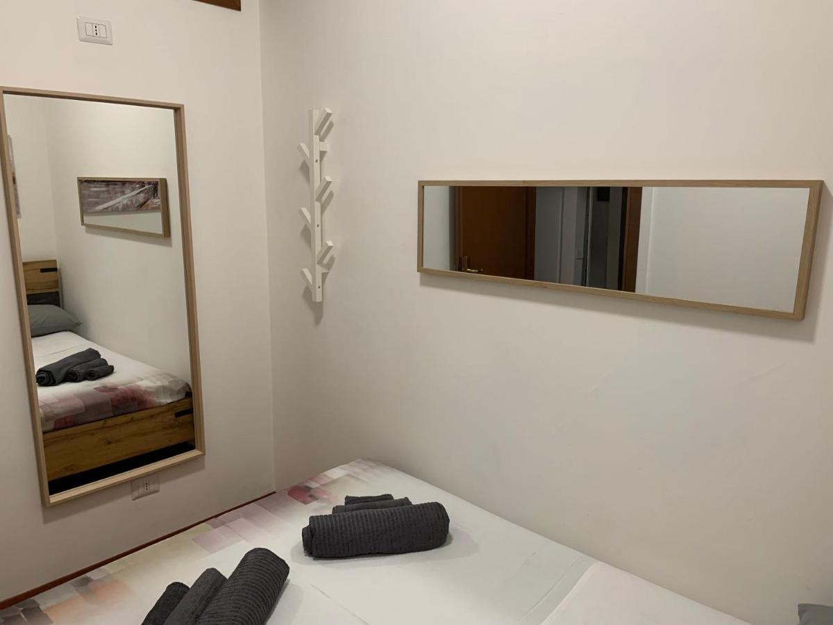 Appartement Cosy New In Portello Certosa *